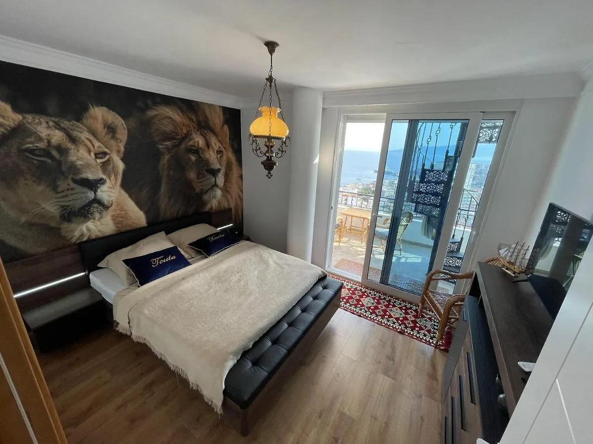 Teuta- Luxury Penthouse 200M2 Apartman Saranda Albánia